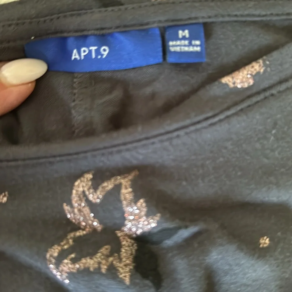 Apt.9 Women's Floral Embellished Top - Picture 3 of 3